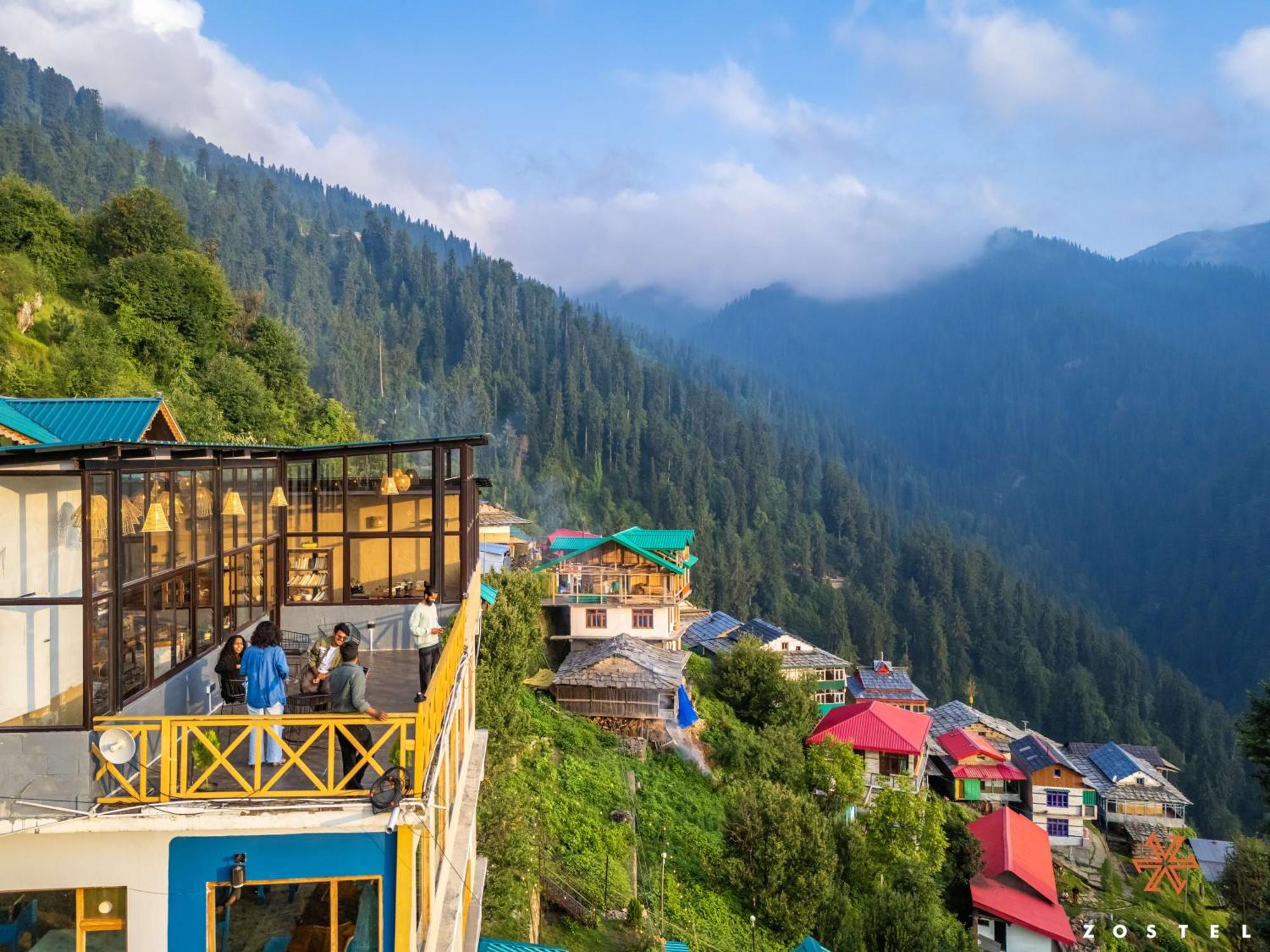 Zostel Shoja, Jibhi Hostel Exterior photo