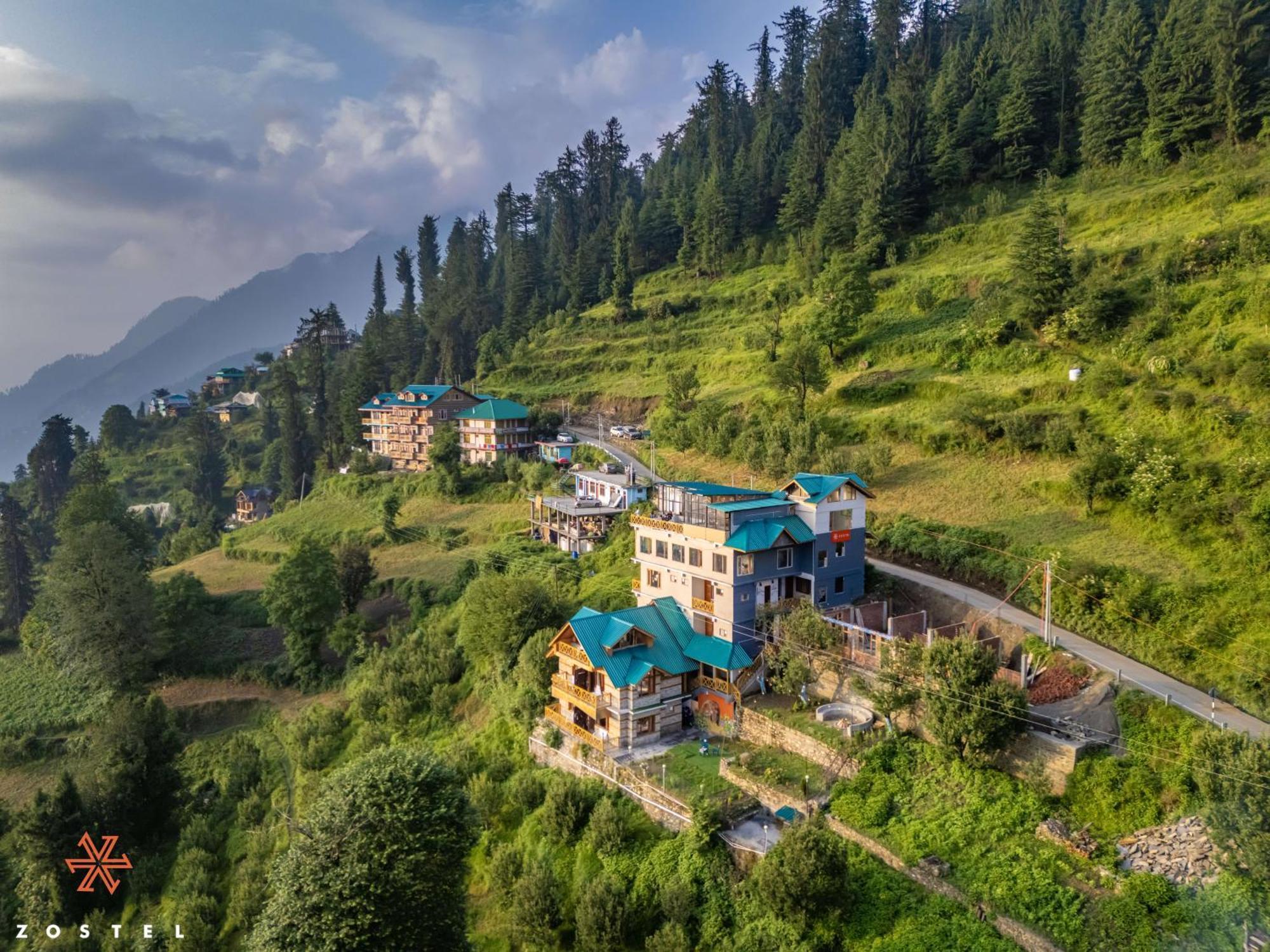 Zostel Shoja, Jibhi Hostel Exterior photo